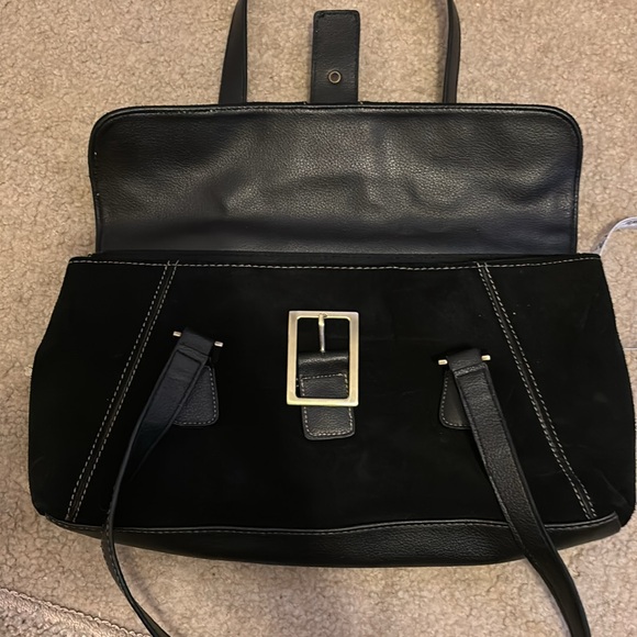 🌹SALE🌹Black Leather Purse - Picture 3 of 6